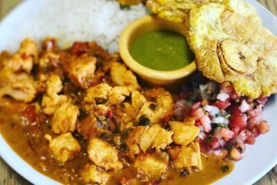 Pollo en Salsa de Coco